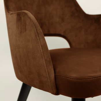 96120980 Olsen Armstoel Roestbruin 5hr