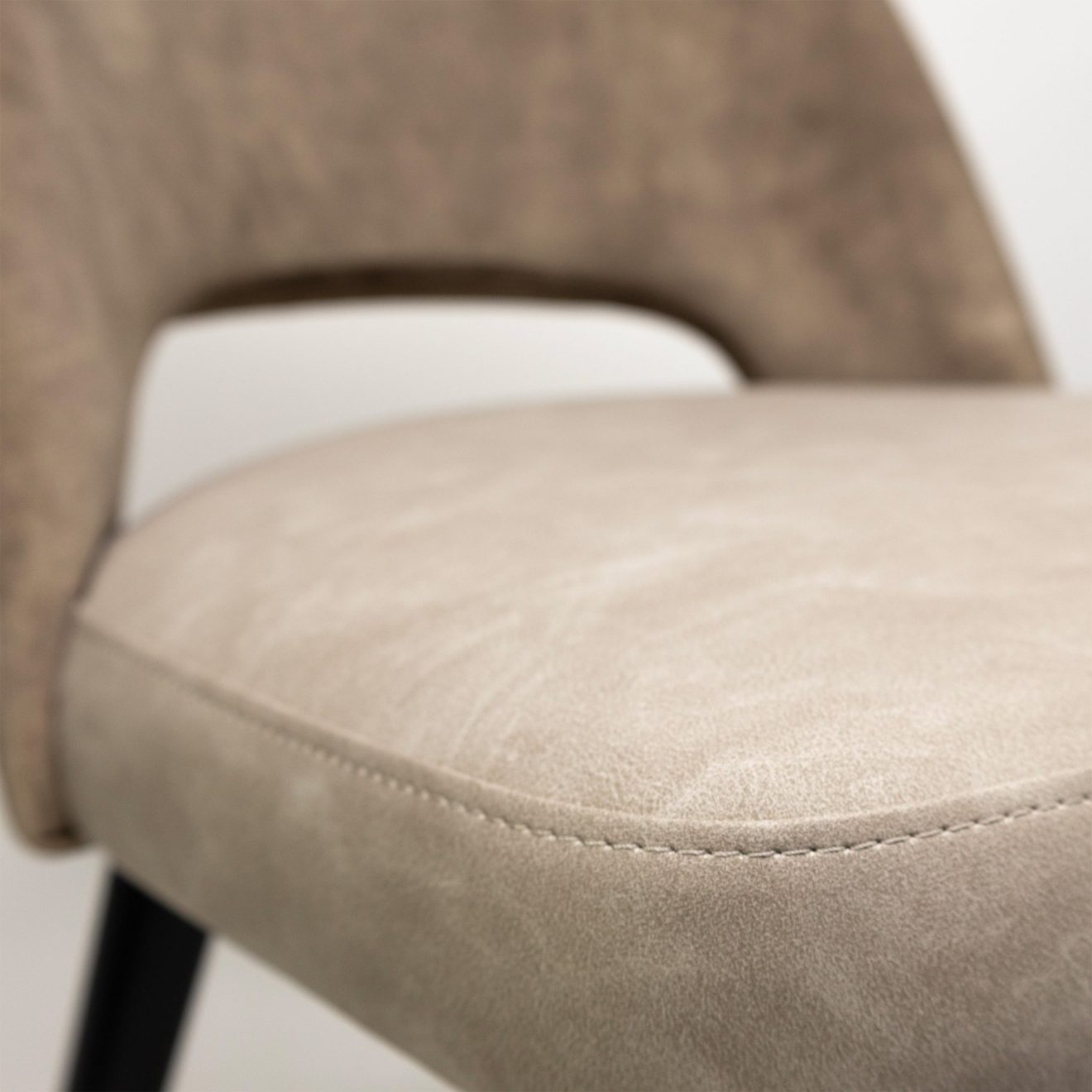 96123980 Vintor Stoel Latte 9hr