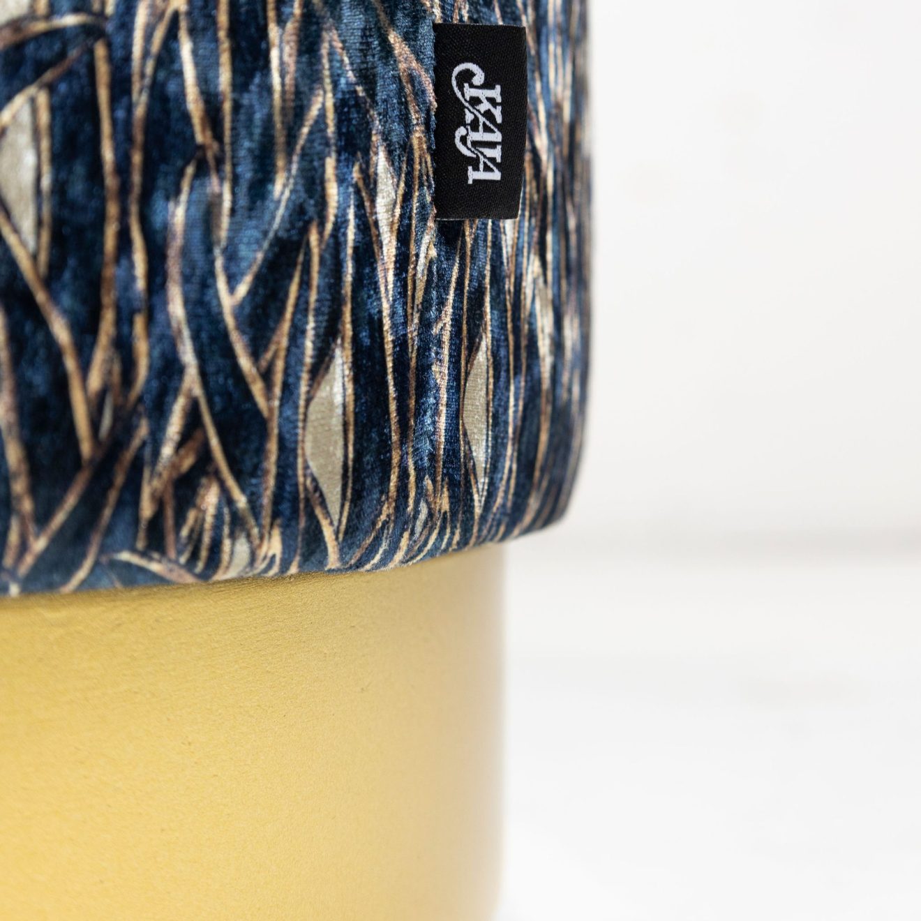 96509030 Poef April Patroon 3hr