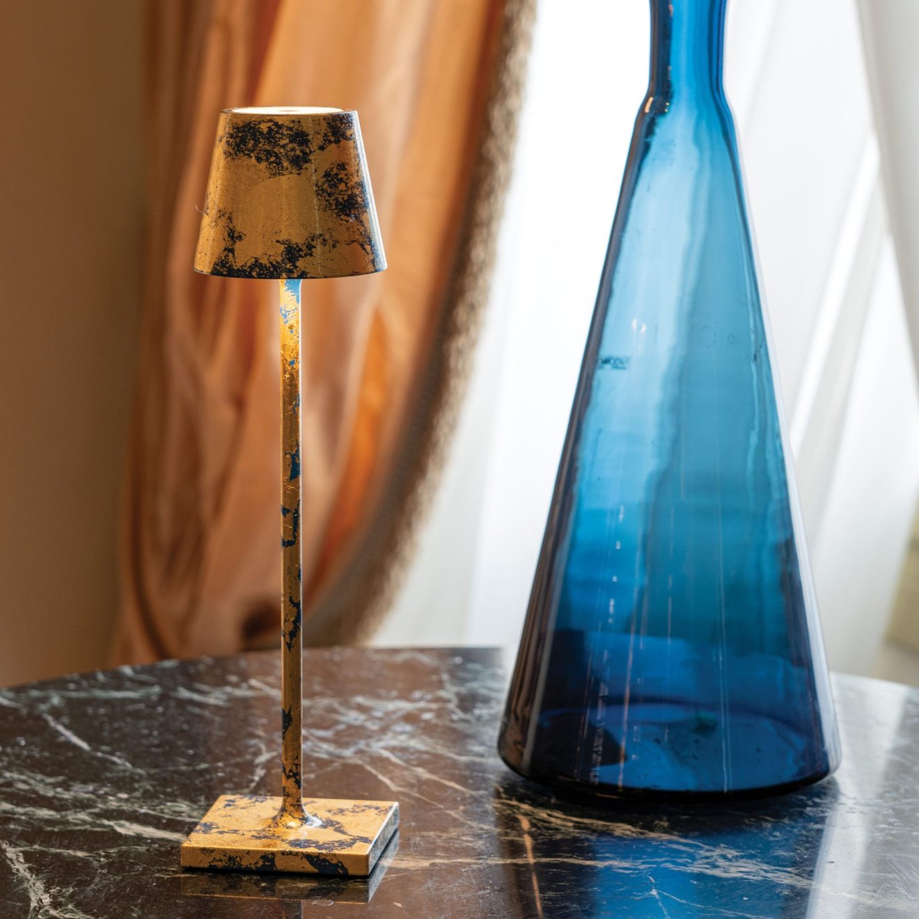 97114610 Tafellamp Poldina Micro Goud Blauw 6hr