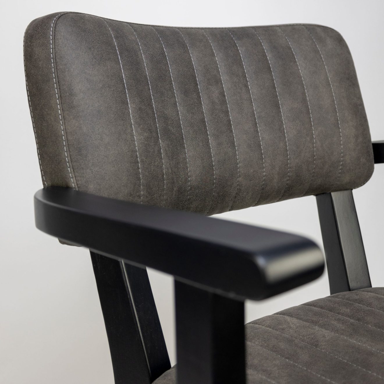 96124380 Patrick Armstoel Antraciet 5hr