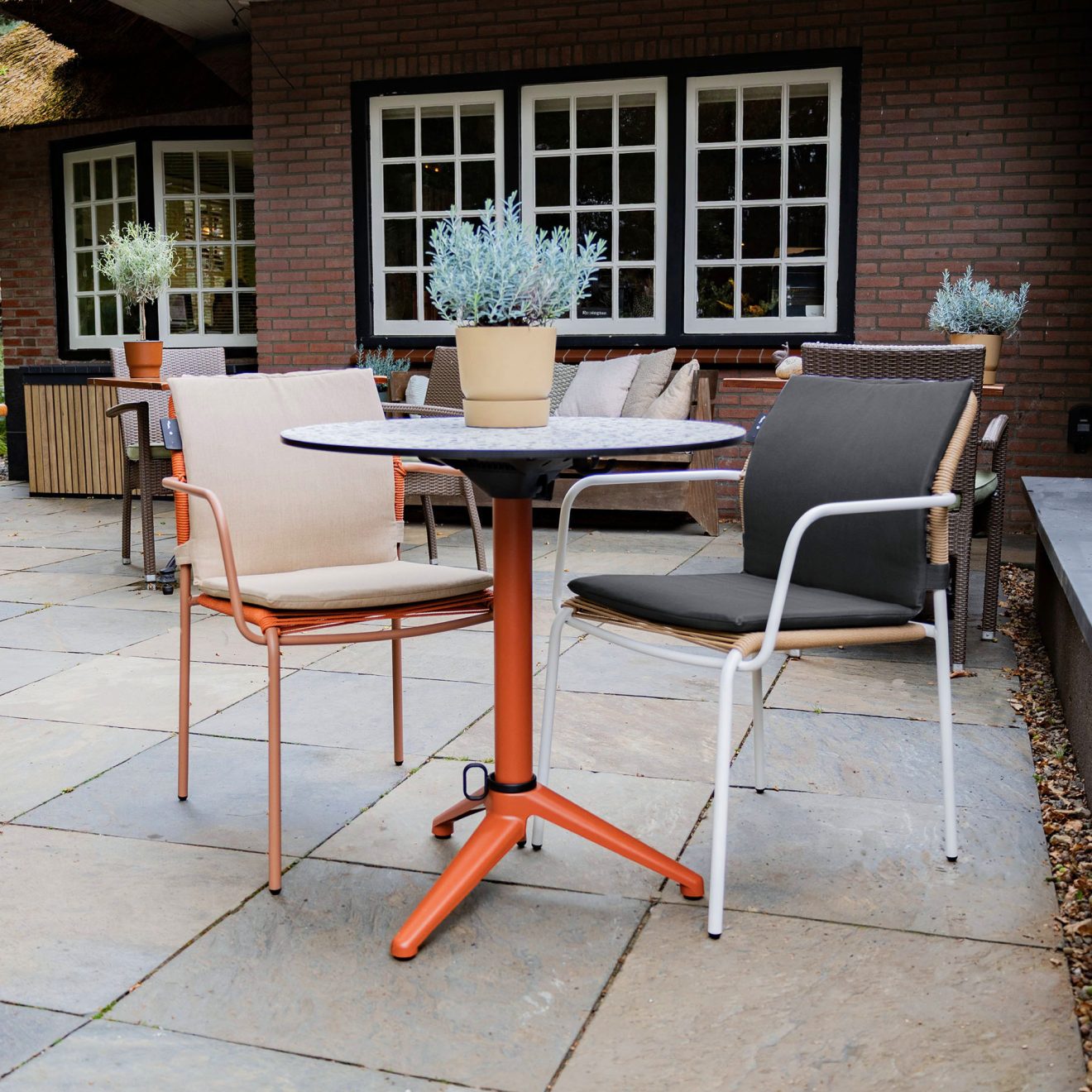 96320740 Onderstel Livia Oranje Sfeer