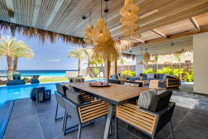 Jonnie & Therese Villa Retouch True Media & Culture 1 Verkleind