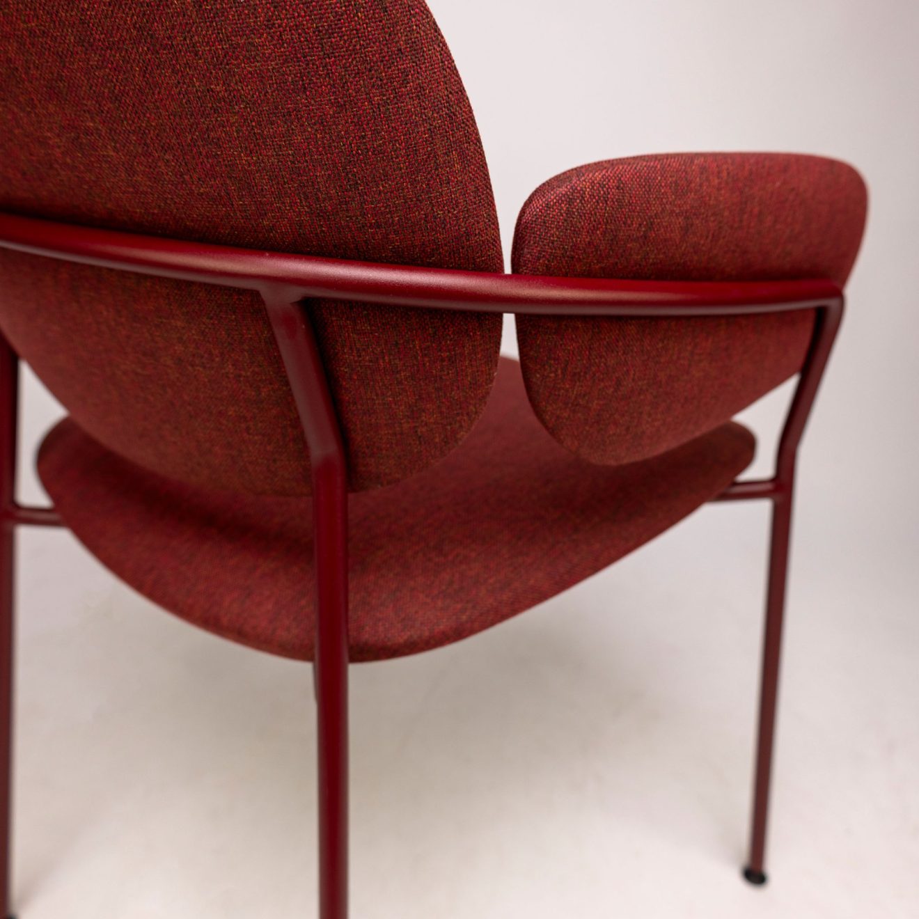 96125990 Armstoel Irsta 6hr