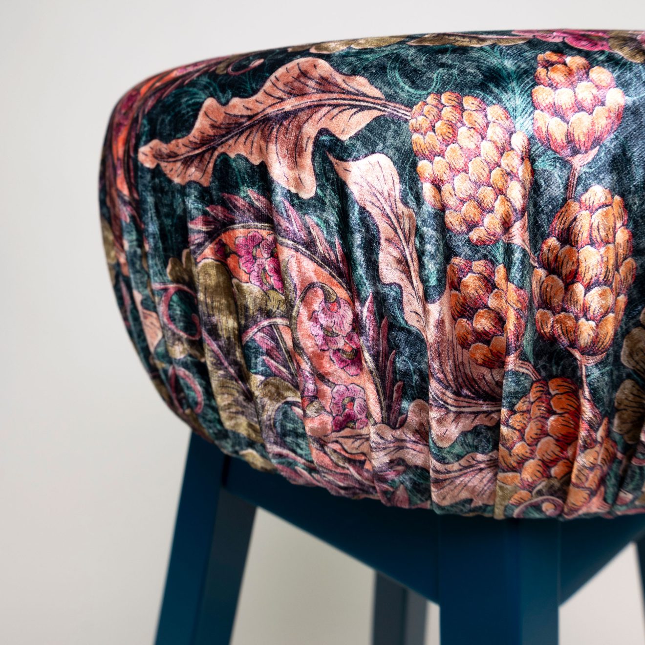 96207150 Barkruk Mokum Printed Pink Blue 10hr