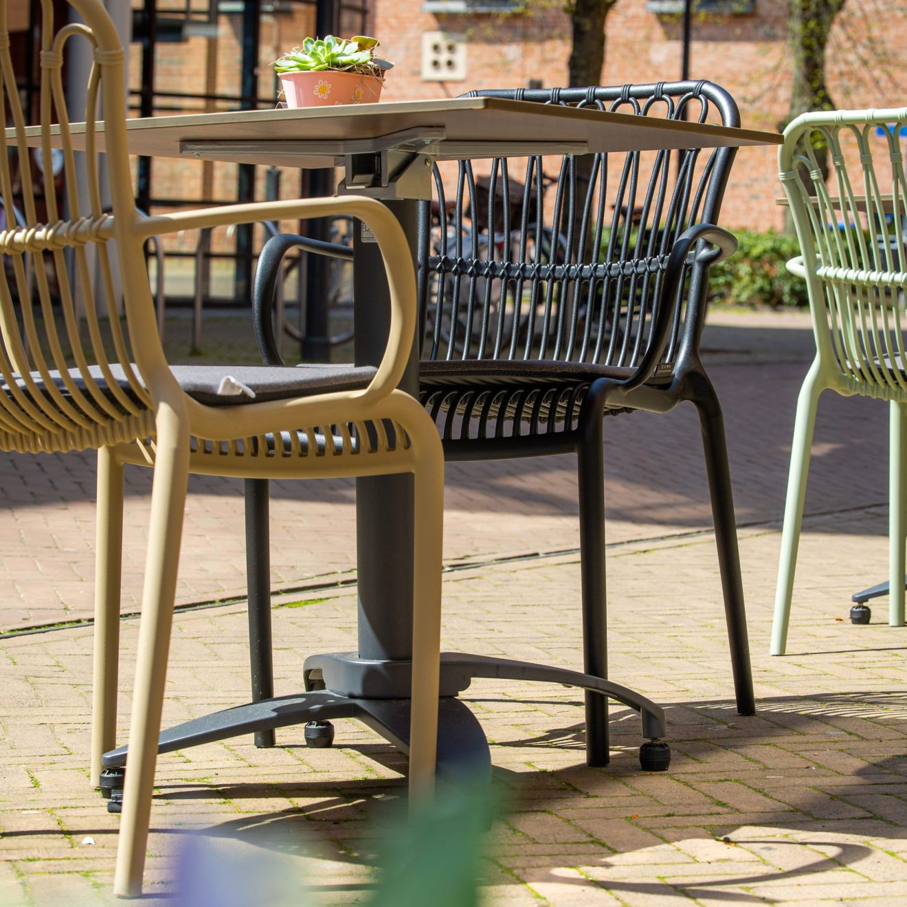 96902870 Napels 4 Hr