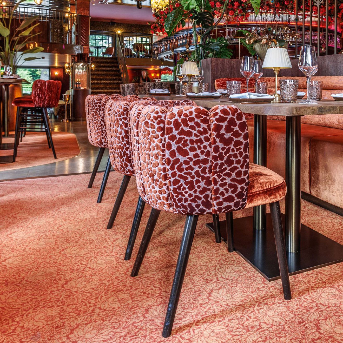 Bobby Stoel Sfeer Hr