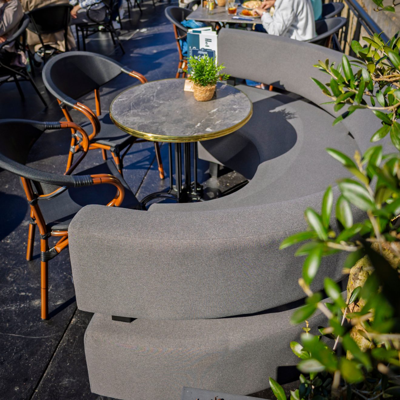 Ibiza Taupe Half Rond Sfeer 1hr