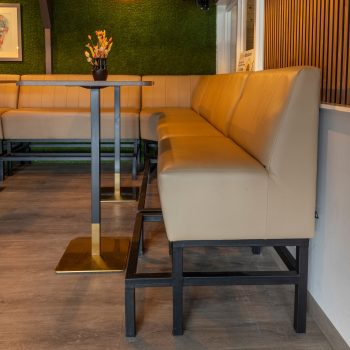 Viggo Bank Hoek Recht Sfeer Hr