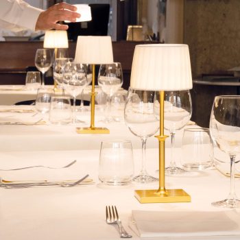 97116770 Poldina Tafellamp Classic Goud Ecru 2hr