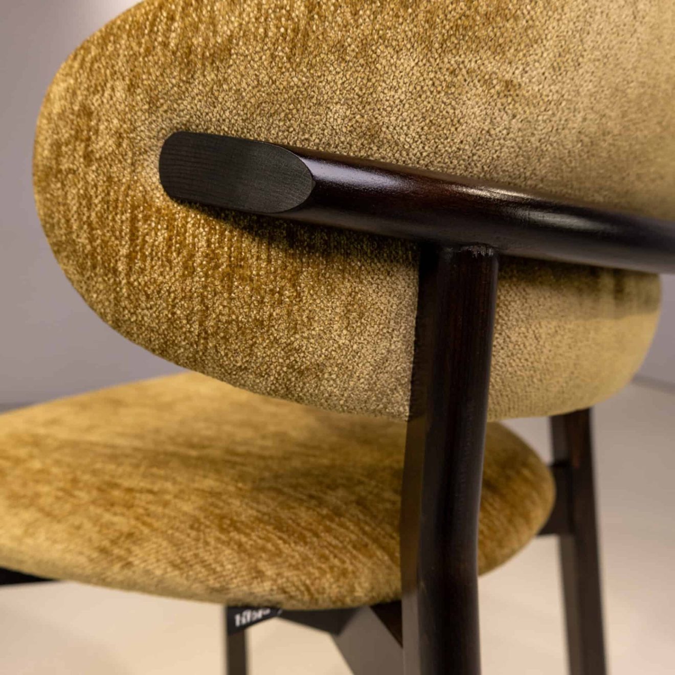 96127790 Loraine Stoel Caramel 9hr