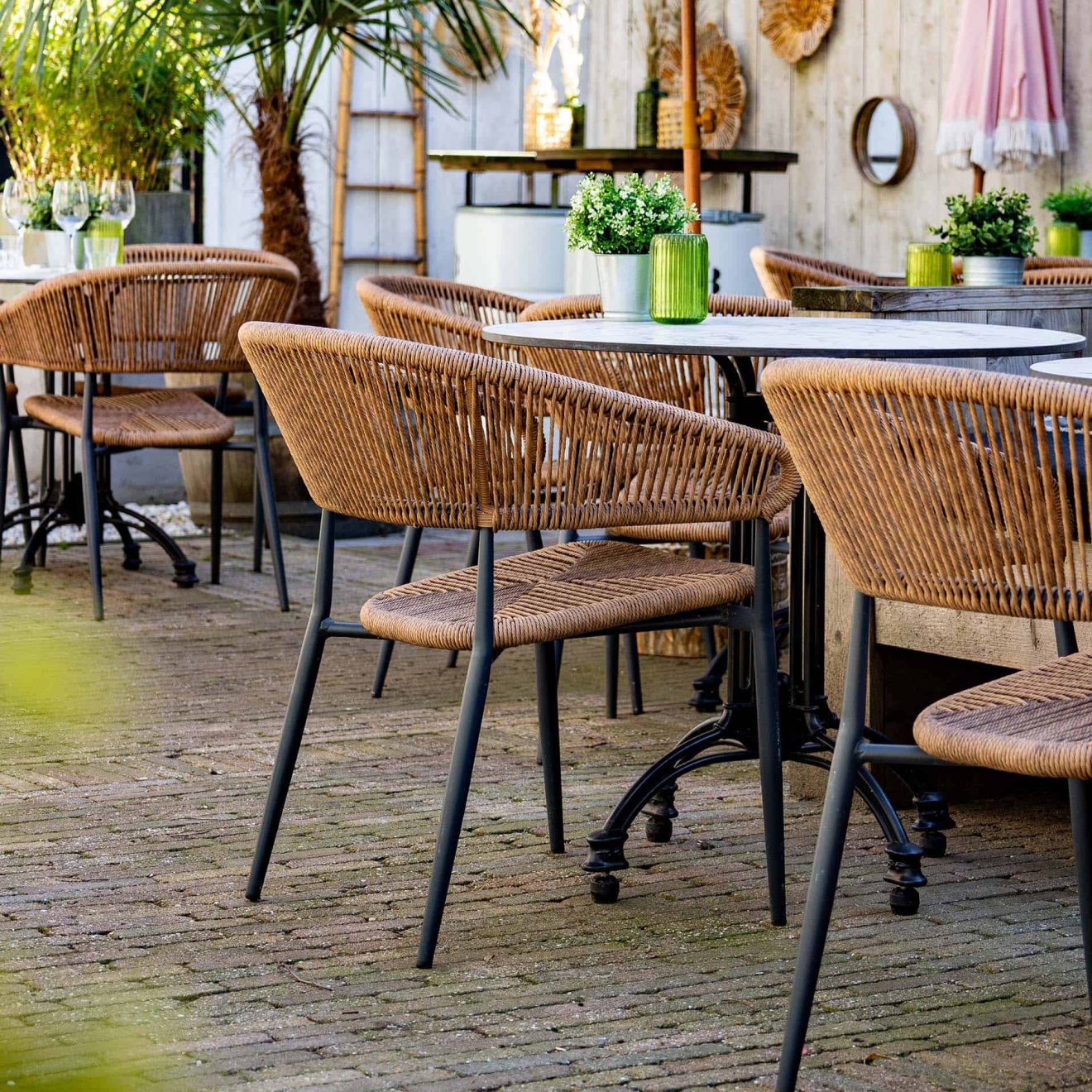 96910390 Terrasstoel Jacco Naturel Sfeer 3