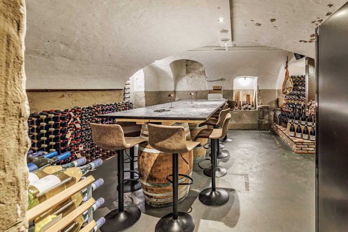(c)fotografie Mike Rikken Bedrijfsfotograaf Kaja Rijssen Xalu Deventer Wine & Food Bar Hr 6696 Kopie